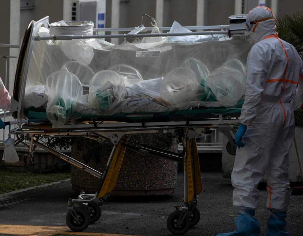 Κορωνοϊός - Ιταλία: Αυτή είναι η «λίστα του θανάτου» λόγω του ιού (Photo) - Media