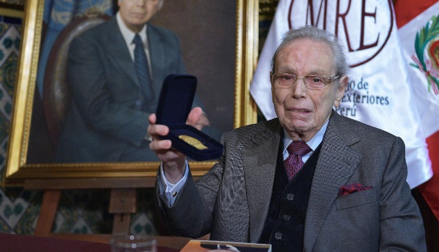 Έφυγε από τη ζωή σε ηλικία 100 ετών ο πρώην γγ του ΟΗΕ Χαβιέρ Πέρες δε Κουέγιαρ - Media