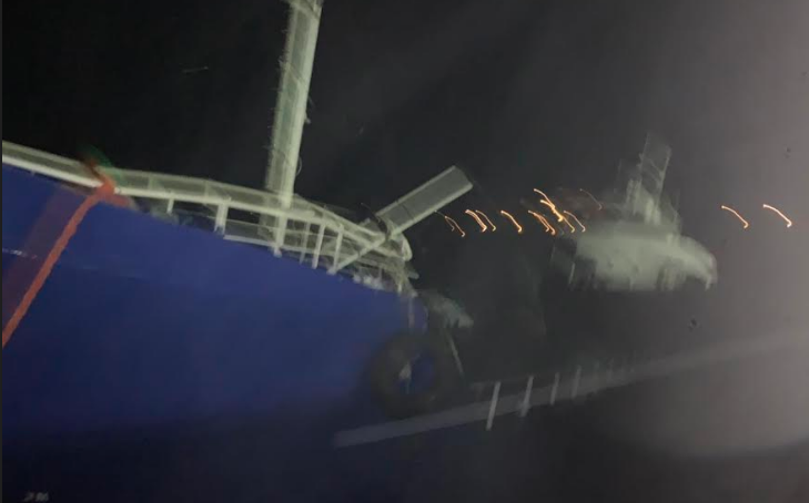 Κέα: Προσάραξη πλοίου από την Τουρκία με 193 πρόσφυγες και μετανάστες (Photos) - Media
