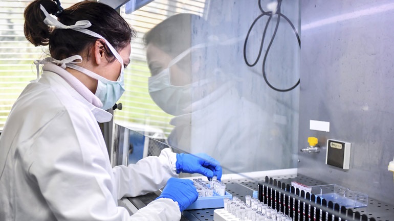 Σημαντική ανακάλυψη στη μάχη κατά του κορονοϊού από το Πανεπιστήμιο του Λύμπεκ - Media