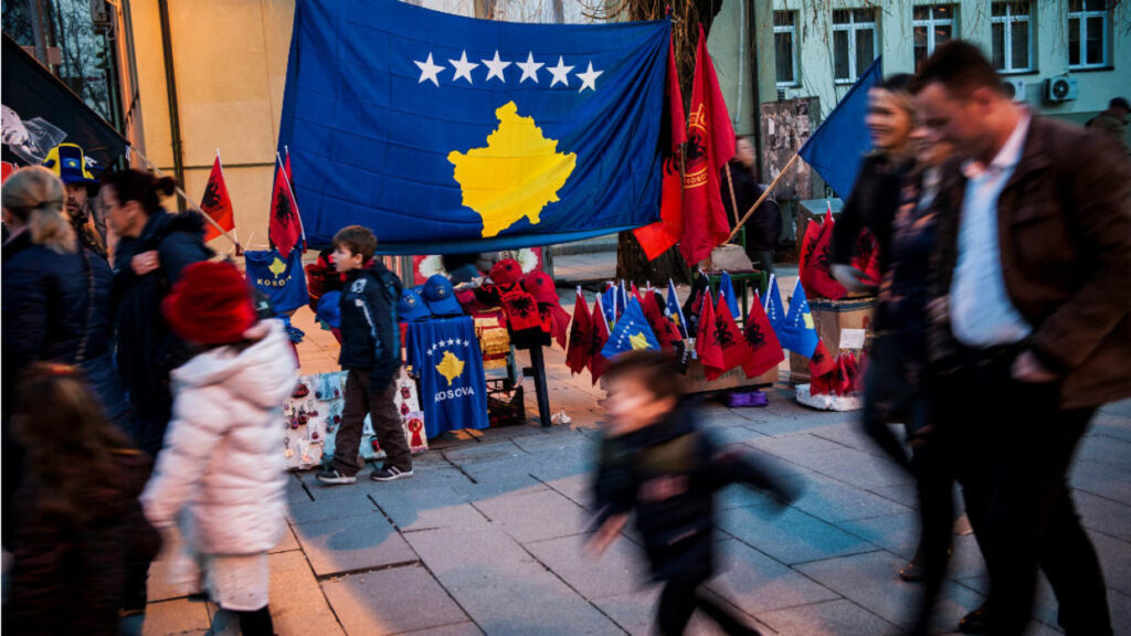 O κορωνοϊός έριξε την πρώτη κυβέρνηση στα Βαλκάνια - Media