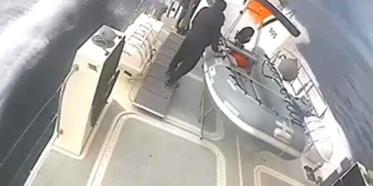 Η τουρκική ακτοφυλακή παρενοχλεί επικίνδυνα σκάφος του Λιμενικού (Video) - Media