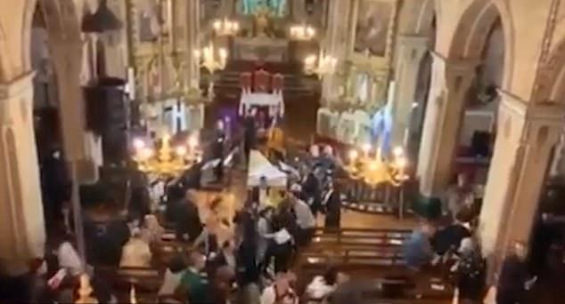 Καρέ - καρέ η ώρα του σεισμού μέσα σε εκκλησία στην Πορτογαλία - Ο κόσμος εξαφανίστηκε σε κλάσματα δευτερολέπτου (Video) - Media