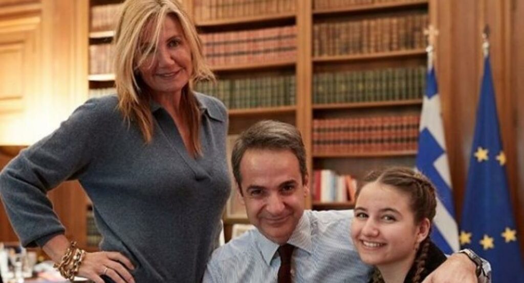 Γενέθλια στο Μαξίμου για τον Κυριάκο Μητσοτάκη: Τι έκπληξη του κάνανε (Photo) - Media