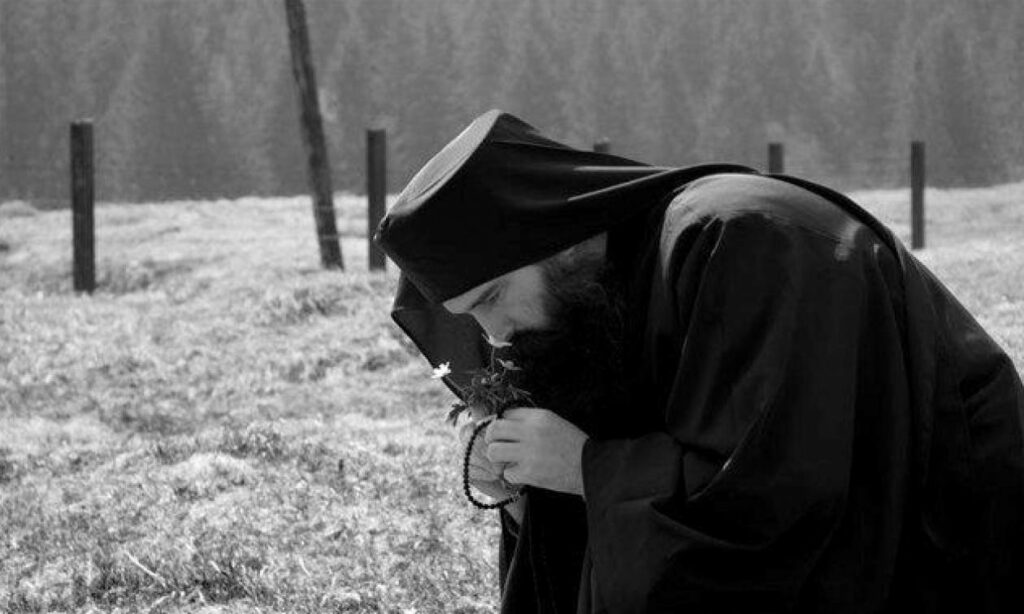 Στο ΑΧΕΠΑ με κορονοϊό μοναχός του Αγίου Όρους - Media