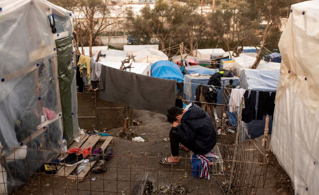 «Καμπανάκι» Guardian: Αν ο κορονοϊός περάσει στα ελληνικά hot spot θα πρόκειται για καταστροφή - «Δεν σχολιάζει ο ΕΟΔΥ» - Media