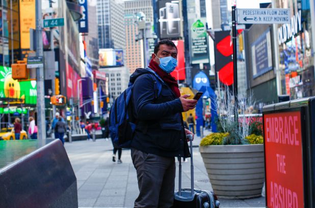 Κορωνοϊός: Σε δύο με τρεις εβδομάδες αναμένεται η κορύφωση της επιδημίας στη Νέα Υόρκη - Media