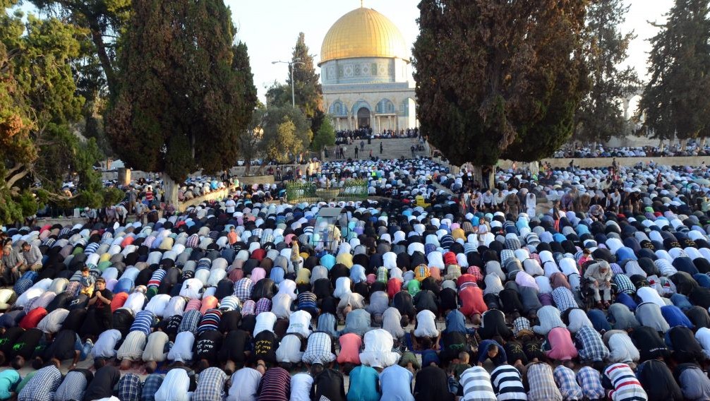 Η Παλαιστίνη κλείνει τα τεμένη των μουσουλμάνων: «Προσευχηθείτε στο σπίτι» - Media