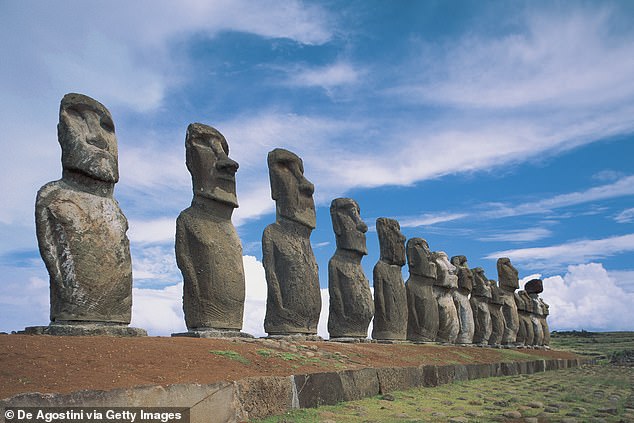 Οδηγός αγροτικού ισοπέδωσε αρχαίο άγαλμα των Νησιών του Πάσχα ανυπολόγιστης ιστορικής αξίας (Photos) - Media