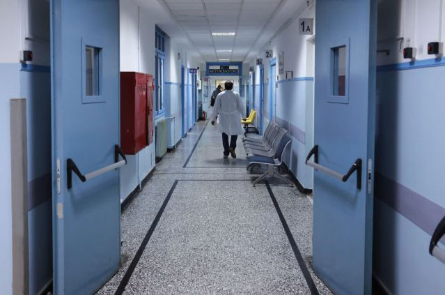 Κορωνοϊός-«Σωτηρία»: Δραματική περιγραφή γιατρού - Είμαστε διαλυμένοι, κάνουμε το σταυρό μας να μη γίνουμε Λομβαρδία - Media