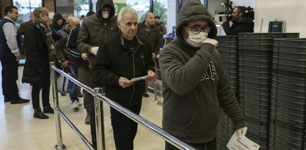 Κορωνοϊός: Τζίρο μισό δισ. σε 20 ημέρες έφερε η «επιδρομή» καταναλωτών στα σούπερ μάρκετ - Media