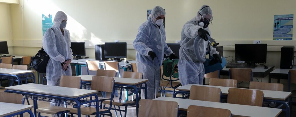 Ιδιωτικοί εκπαιδευτικοί αντιδρούν στις εξαγγελίες Βρούτση για κορωνοϊό: «Να πληρώνονται δεδουλευμένα και εισφορές» - Media