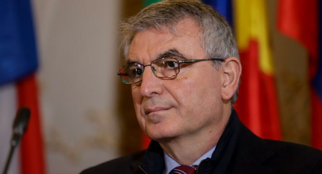Πάνος Τσακλόγλου: Τι αλλάζει με το νέο σύστημα επικουρικής ασφάλισης - Media