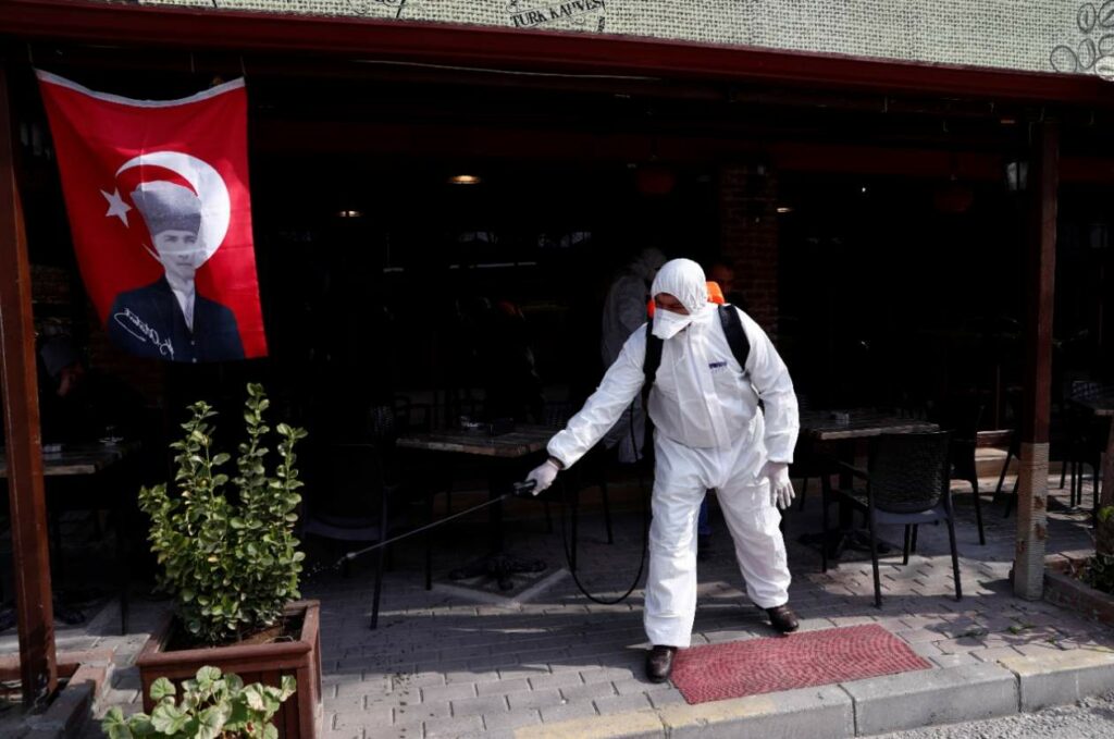 Ο κορωνοϊός «λυγίζει» την Τουρκία: Πάνω από 20.000 τα κρούσματα, στους 425 οι νεκροί - Media