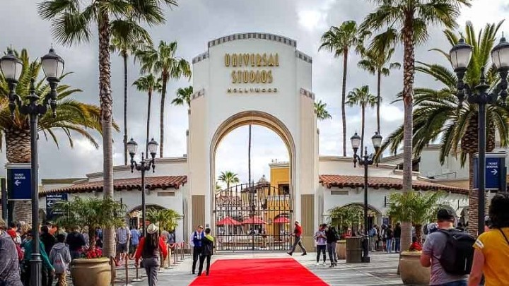Σε ψηφιακές πλατφόρμες  κυκλοφορεί  η Universal Studios τις νέες της ταινίες - Media