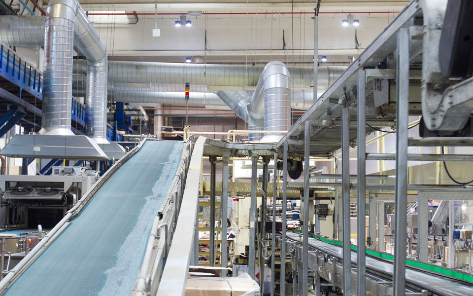 Βιομηχανία τροφίμων: Προβλήματα στην προμήθεια προκαλούν οι περιορισμοί στα σύνορα χωρών μελών της ΕΕ  - Media