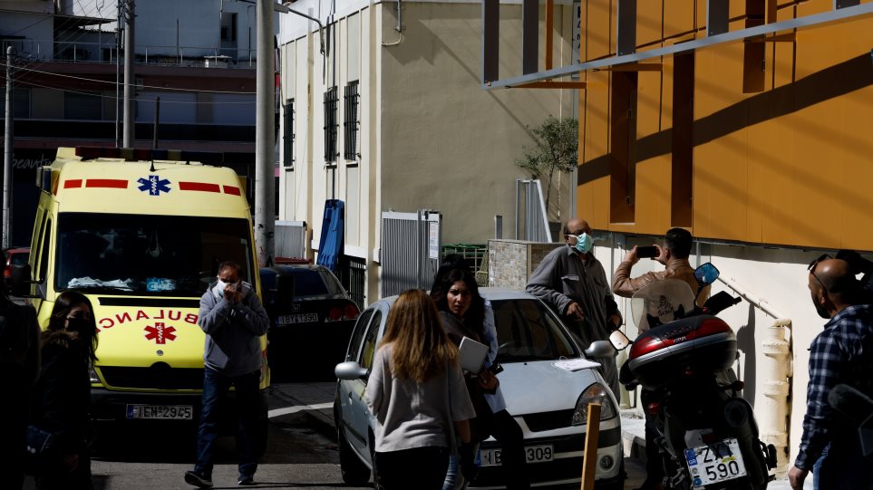Νεφρολόγος κλινικής «Ταξιάρχαι»: Δεν πήγε κάτι λάθος, κάναμε αυτά που οφείλαμε (Video) - Media