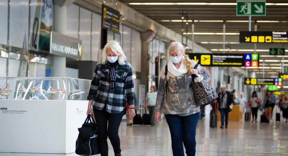 Ένα αλλιώτικο καλοκαίρι φέρνει ο κορωνοϊός: Όνειρο θερινής νυκτός οι διακοπές; - Media