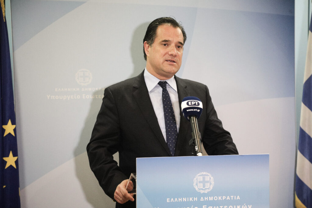 Την «πάτησε» ο Άδωνις: Ανέβασε βίντεο από Τουρκία – Έγραψε ότι ήταν από  Μαρίνα Φλοίσβου (Photo/Video) - Media
