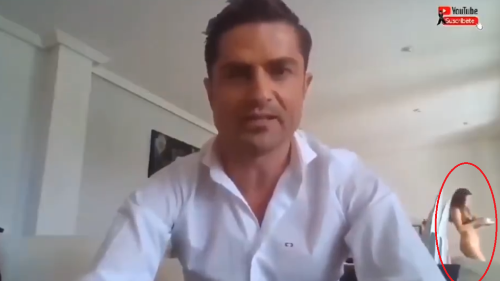 Ισπανία: Ερωτικό σκάνδαλο σε... απευθείας μετάδοση - Δημοσιογράφος ήταν στον «αέρα» και εμφανίστηκε ημίγυμνη η ερωμένη του (Video) - Media