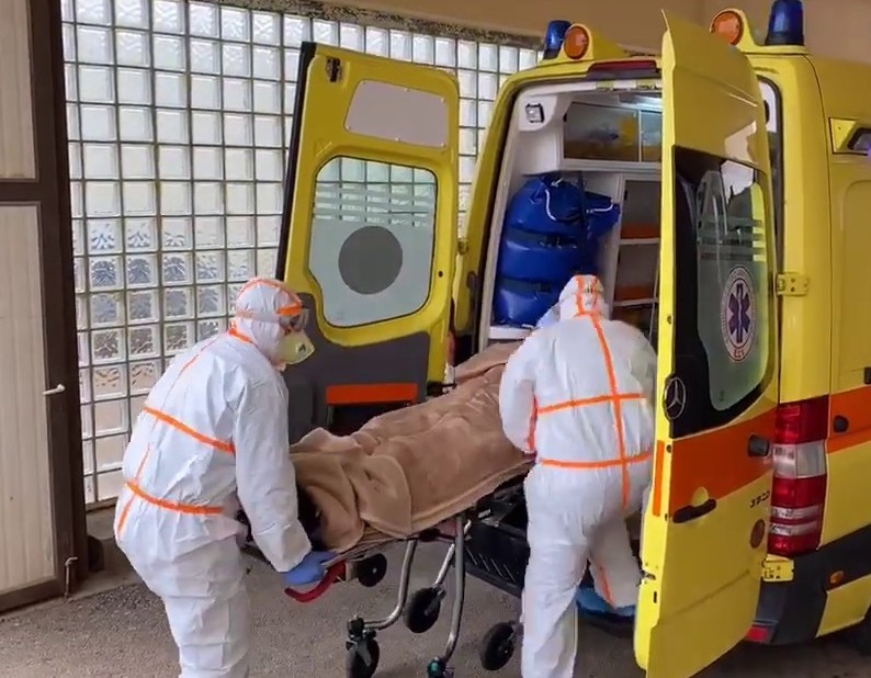 Πάτρα: Επιχείρησε να αυτοκτονήσει... και βρέθηκε στο νοσοκομείο να τον εξετάζουν για κορωνοϊό - Media