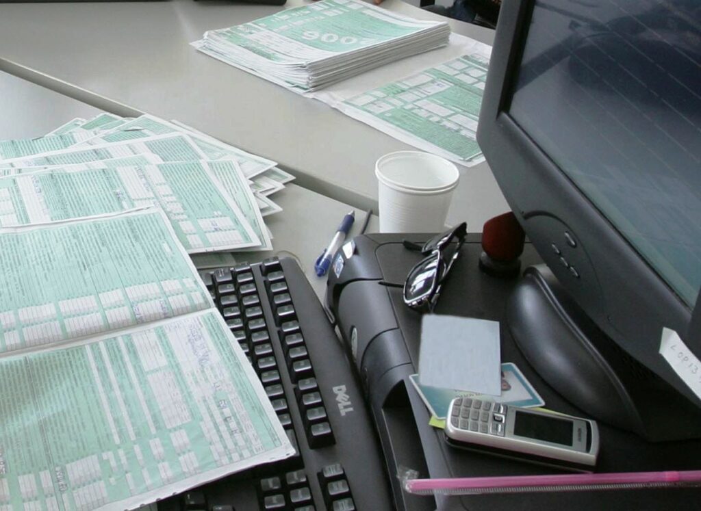 Φορολογικές δηλώσεις: Οι παγίδες των κωδικών 049-050 για το «χτίσιμο» του αφορολόγητου - Media