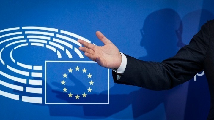 Οι επίτροποι Τ. Μπρετόν και Π. Τζεντιλόνι εισηγούνται τη δημιουργία ευρωπαϊκού ταμείου που θα εκδώσει «κορωνο-ομόλογα» - Media