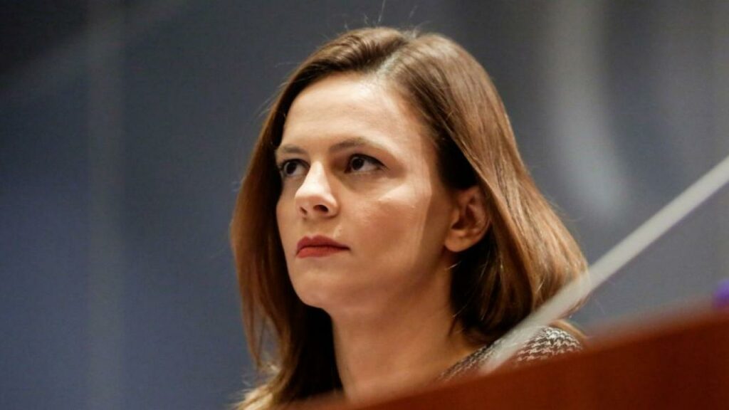 Αχτσιόγλου για πλειστηριασμούς πρώτης κατοικίας: «Εξαπατητική η ρητορική περί δήθεν δεύτερης ευκαιρίας» - Media