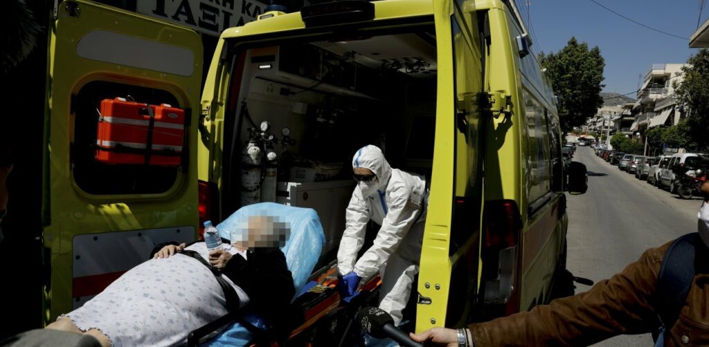 Σοβαρό τροχαίο στον Βόλο - Σε κρίσιμη κατάσταση δύο νεαροί - Media