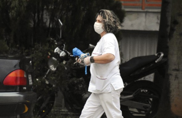 Σήμερα το «έκτακτο» Δώρο Πάσχα στους εργαζόμενους σε νοσοκομεία, ΕΟΔΥ, ΕΚΑΒ, Πολιτική Προστασία - Media