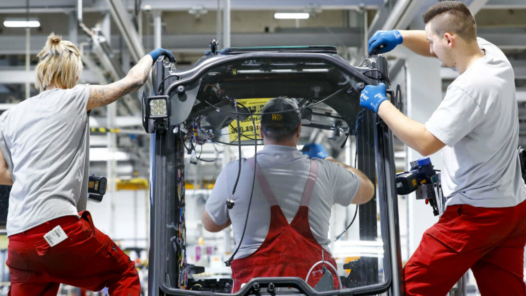 Κορωνοϊός-Ευρωζώνη: Η οικονομία στα χειρότερά της από το 1998 - «Βούλιαξε» 13,5 μονάδες ο δείκτης PMI   - Media