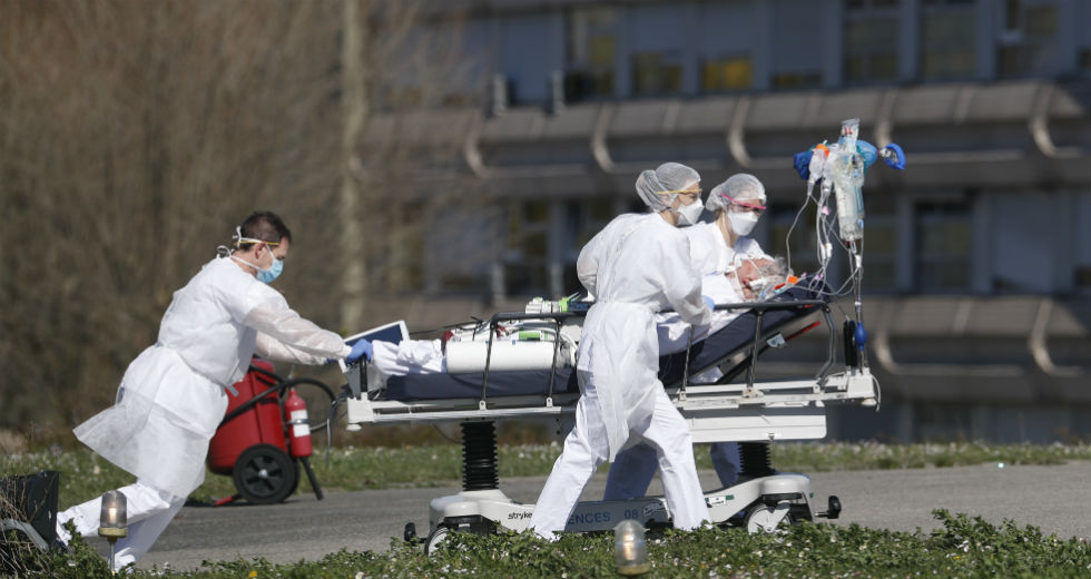 Γαλλία: Στους 357 οι νέοι θάνατοι το τελευταίο 24ωρο - Το χαμηλότερο ποσοστό εδώ και μια εβδομάδα - Media