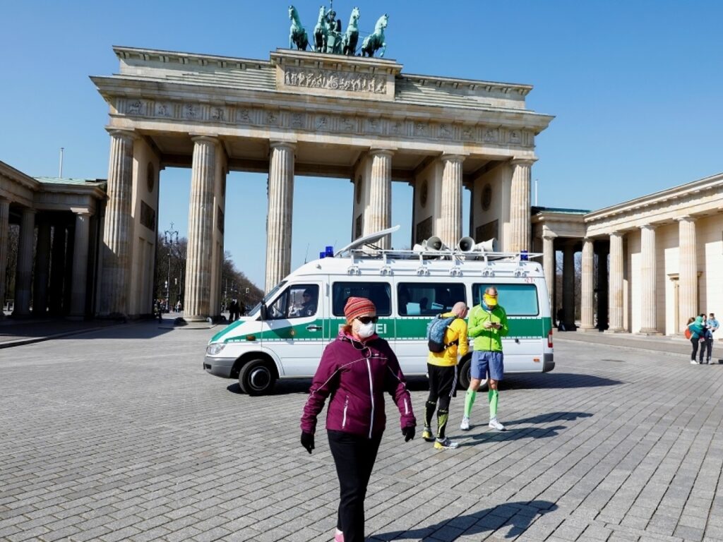 Κορωνοϊός-Γερμανία: Σημαντική αύξηση θανάτων με 285 νεκρούς μέσα σε 24 ώρες - Στα 127.584 τα επιβεβαιωμένα κρούσματα - Media