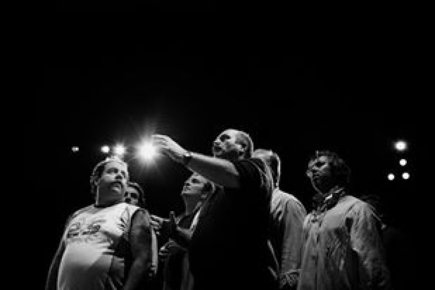 Πέθανε ο σκηνοθέτης Γιάννης Καραχισαρίδης - Media