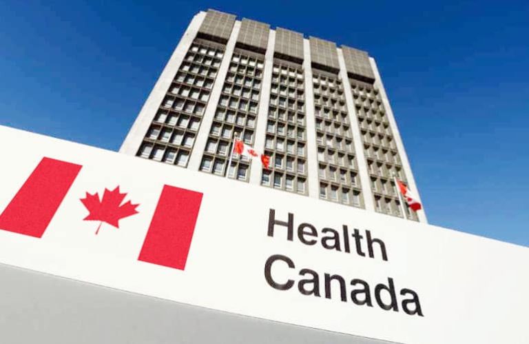 «Καμπανάκι» Health Canada για τη χρήση φαρμάκων κατά της ελονοσίας στον κορωνοϊό - Media