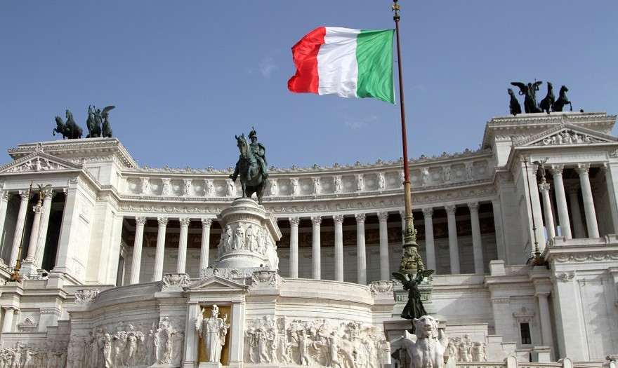 Ο οίκος Fitch υποβάθμισε το αξιόχρεο της Ιταλίας λόγω των επιπτώσεων του κορωνοϊού - Έρχεται βαθιά ύφεση - Media