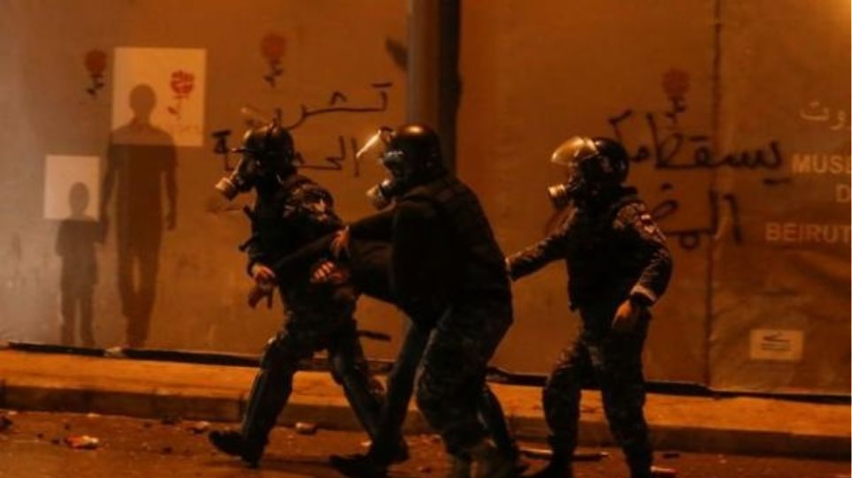 Μακελειό στον Λίβανο: Ένοπλος σκότωσε τη γυναίκα του, τον αδερφό του, δυο παιδιά και άλλους τέσσερις - Media