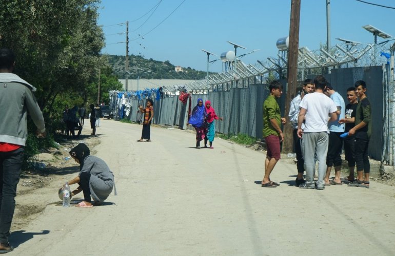 ΒΙ.ΑΛ.: Ακρωτηριάστηκαν μετανάστες από χρήση κροτίδας - Media