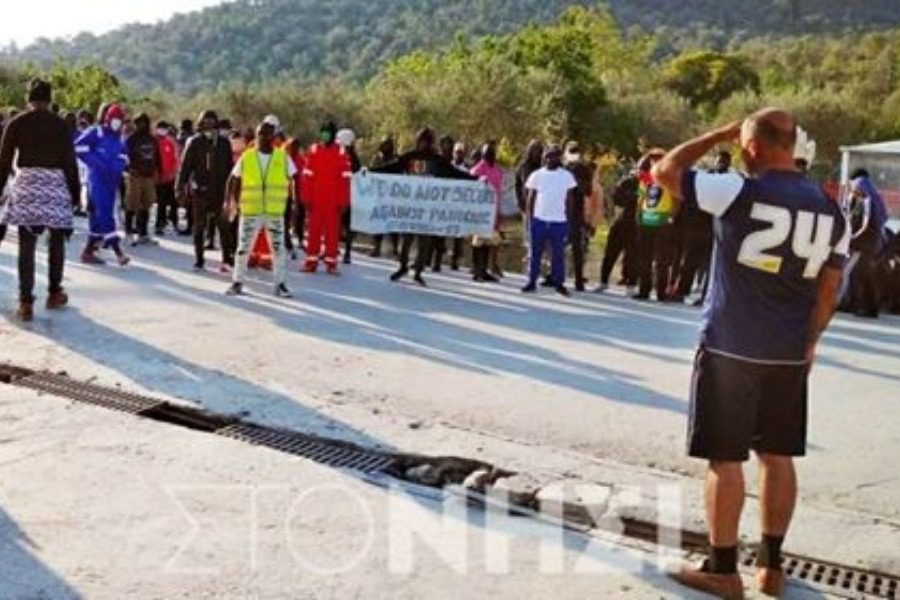 Μόρια: Διαμαρτυρία προσφύγων και μεταναστών για τον κορωνοϊό - «Θέλουμε μέτρα προστασίας» - Media