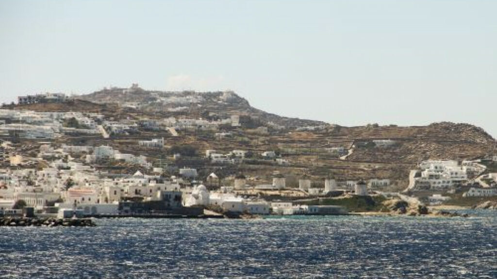 Ικανοποίηση του δημάρχου Μυκόνου για τα μέτρα - Media