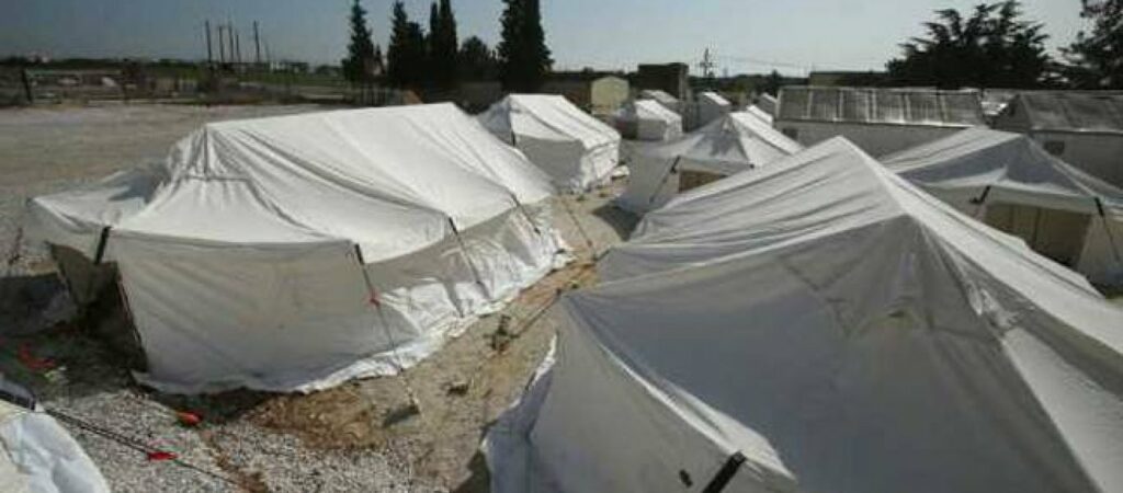 Κλιμάκια του ΕΟΔΥ στα Κέντρα Φιλοξενίας Προσφύγων και Μεταναστών Ριτσώνας και Μαλακάσας	 - Media