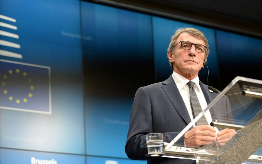 «Κεραυνοί» Σασόλι για την ηγεσία της Ε.Ε.: Το Eurogroup πρέπει να σταθεί στο ύψος των περιστάσεων - Media
