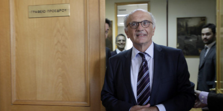 Τριμελής Ελεγκτική Επιτροπή για τις χρηματικές δωρεές για τον κορωνοϊό - Media
