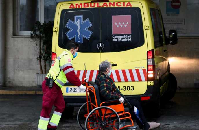 Κορωνοϊός-Ισπανία: Συνεχίζεται η ανείπωτη τραγωδία - Ακόμη 950 νεκροί σε 24 ώρες - Media