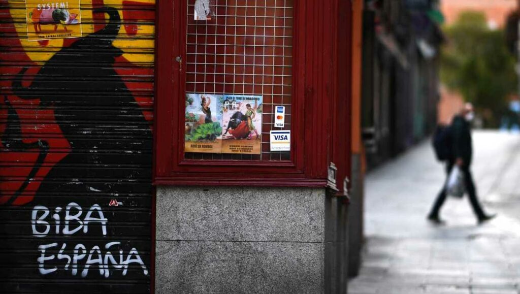 Καθολικό εγγυημένο εισόδημα θεσπίζει η Ισπανία λόγω κορωνοϊού - Media