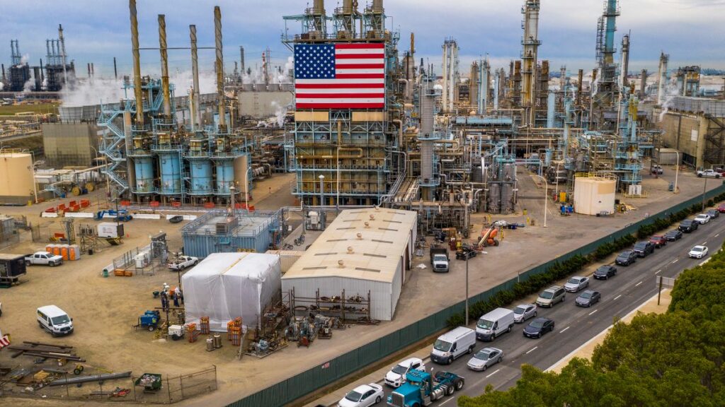 Απόγνωση στις ΗΠΑ: Ο κορωνοϊός «βύθισε» 9% επιπλέον τις τιμές του αμερικανικού αργού πετρελαίου - Media