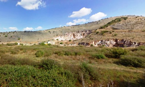 Εν μέσω πανδημίας στήνονται κλειστές δομές - Media