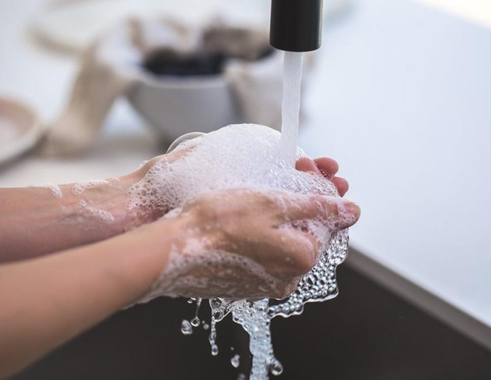 Κορωνοϊός: Αντισηπτικό ή νερό και σαπούνι - Τι είναι καλύτερο και γιατί - Media