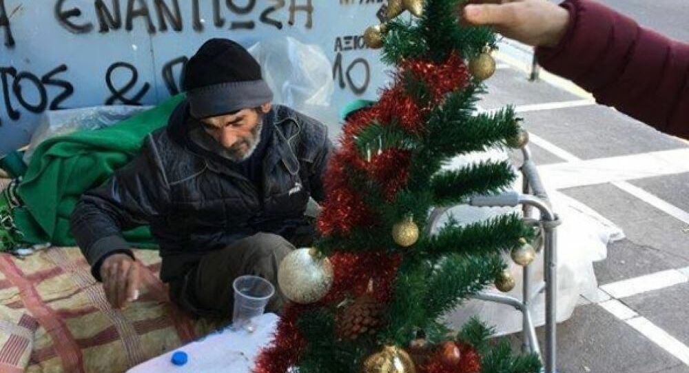 Πέθανε ο Χρήστος, ο «διάσημος» άστεγος της Σταδίου - Μάλλον από κορωνοϊό - Media