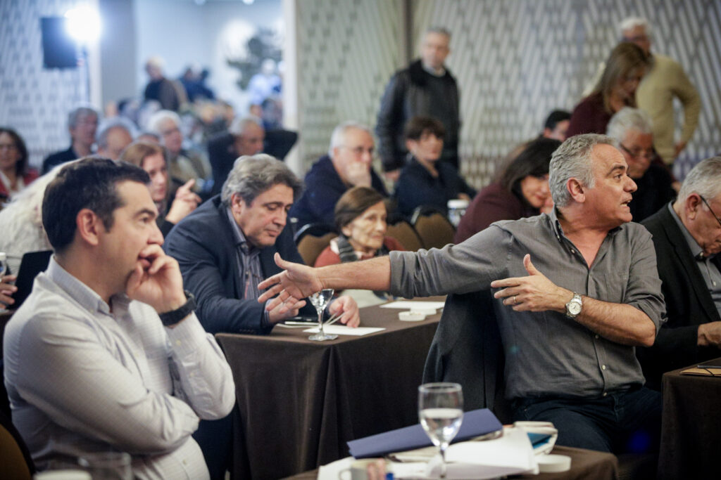 ΣΥΡΙΖΑ: Ξαναφουντώνει η κόντρα «προεδρικών» και «κομματικών» - Συστάσεις Τσίπρα για αυτοσυγκράτηση - Media